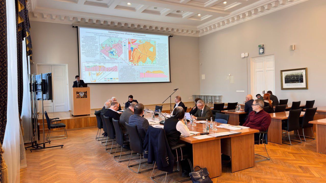 First thesis defense in the new dissertation council of the Karpinsky Institute!